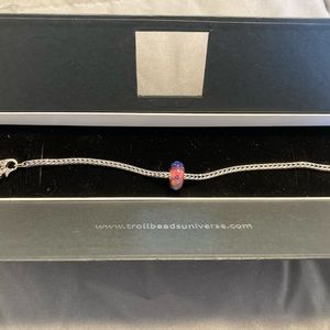 Trollbeads bracelet with bead
